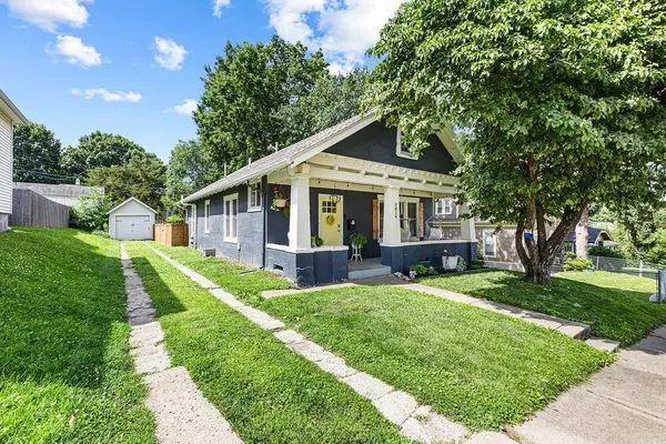 2814 Sylvanie ST, St Joseph, MO 64501