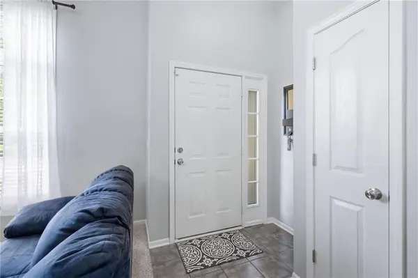 16392 W 156th TER, Olathe, KS 66062