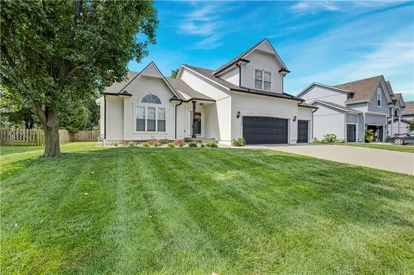 23525 W 74th TER, Shawnee, KS 66227