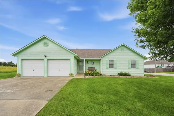 3108 Whistle RD,  Harrisonville,  MO 64701