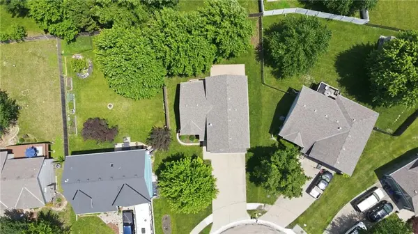 12537 S Logan ST, Olathe, KS 66061