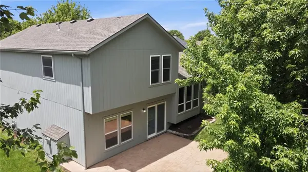 12537 S Logan ST, Olathe, KS 66061