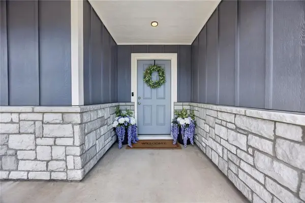 661 N Pear ST, Gardner, KS 66030