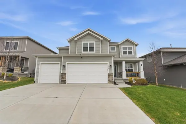 12573 S Sunray DR, Olathe, KS 66061