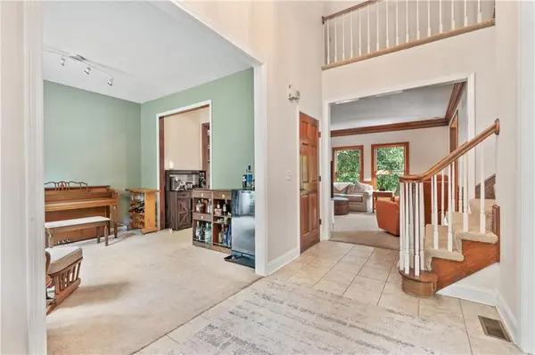 15007 W 76th ST, Lenexa, KS 66216