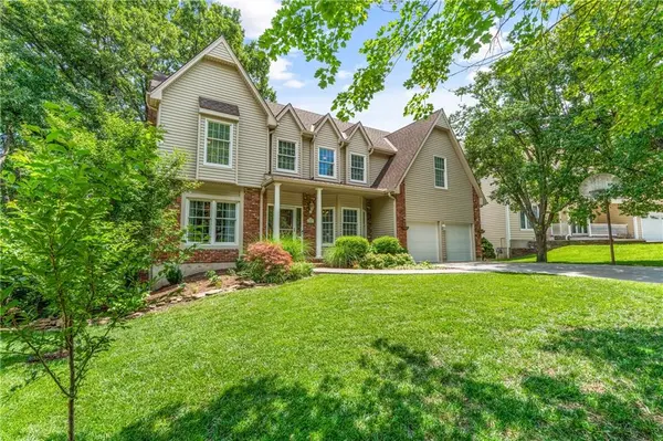15007 W 76th ST, Lenexa, KS 66216