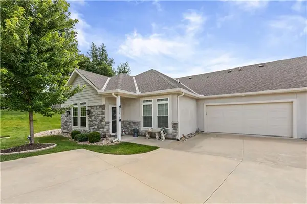 13975 W 112th TER, Olathe, KS 66215