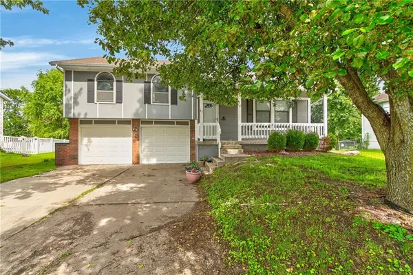 87 Oak ST,  Garden City,  MO 64747