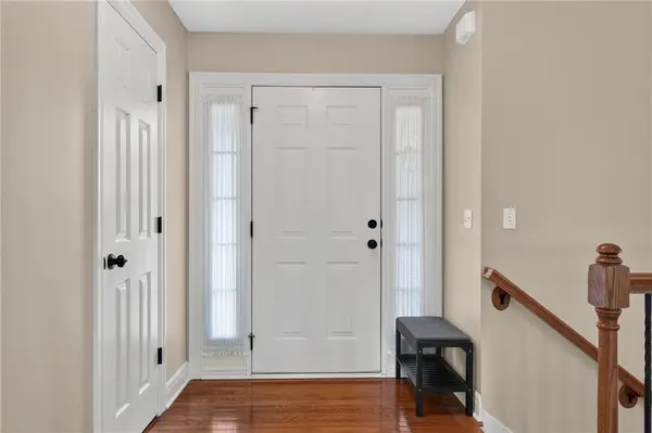 10658 S EMERALD ST, Olathe, KS 66061