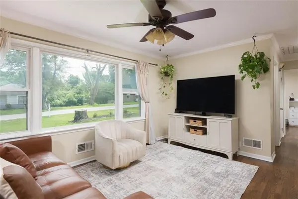 8840 N Forest AVE, Kansas City, MO 64155