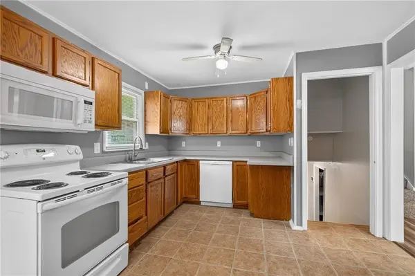 14900 Bellaire AVE, Grandview, MO 64030