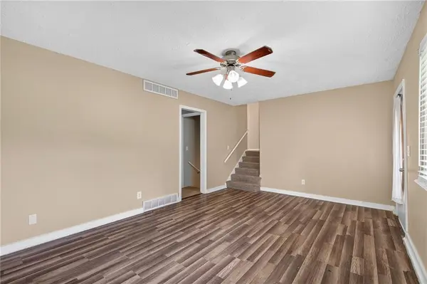 14900 Bellaire AVE, Grandview, MO 64030
