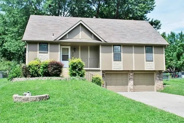 313 SE Alice ST,  Blue Springs,  MO 64014