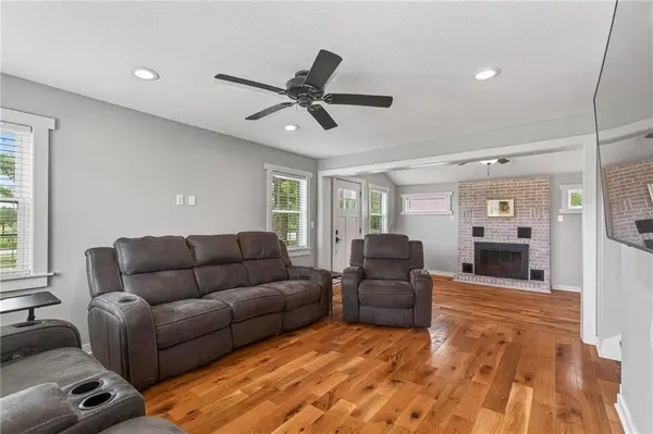25406 E 267th ST, Harrisonville, MO 64701