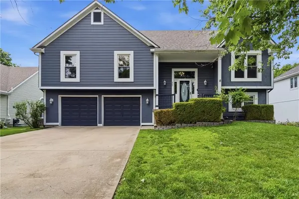 282 W Westhoff PL, Gardner, KS 66030