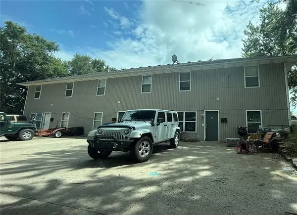 215 W Montgomery ST, Odessa, MO 64076