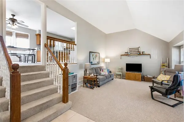 416 N PERSIMMON DR, Olathe, KS 66061