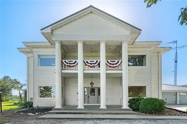 6585 NE Catawba RD, Breckenridge, MO 64625
