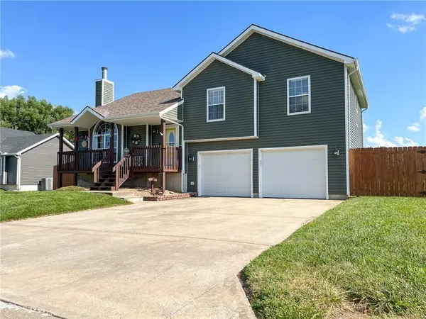 404 E Colony AVE,  East Lynne,  MO 64743