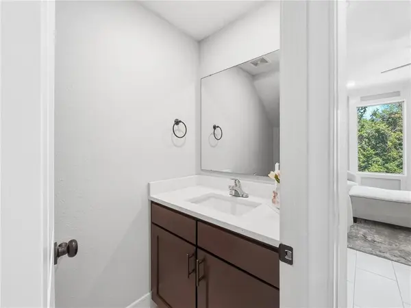 7412 Grand Slam ST, Parkville, MO 64152