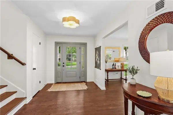 4808 W 81st ST, Prairie Village, KS 66208