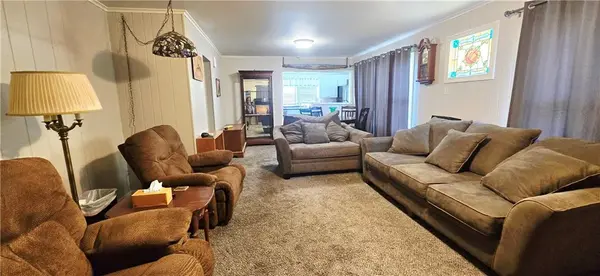 400 S Mount Carmel RD, Frontenac, KS 66763