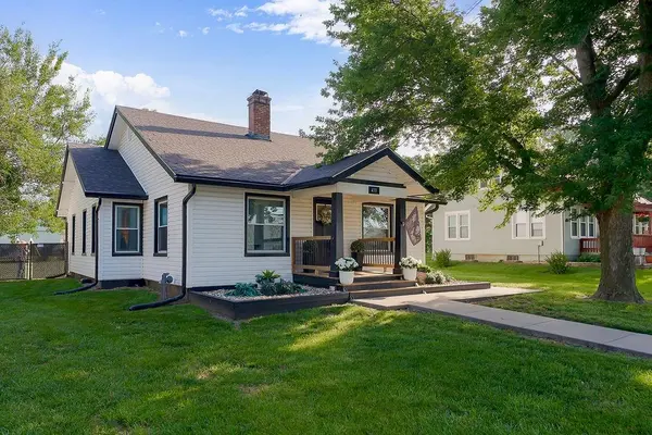 411 E Walnut ST,  Drexel,  MO 64742