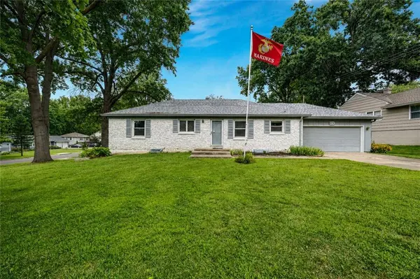 6214 W 86TH ST, Overland Park, KS 66207
