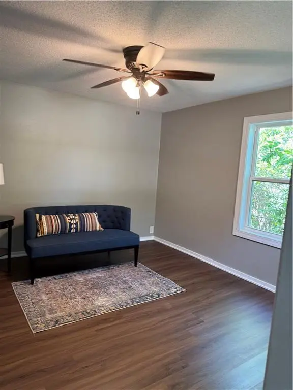 1413 W 4th ST, Lawrence, KS 66044