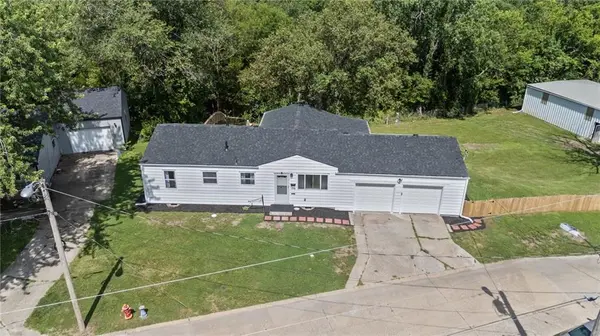 106 15th ST, Osawatomie, KS 66064