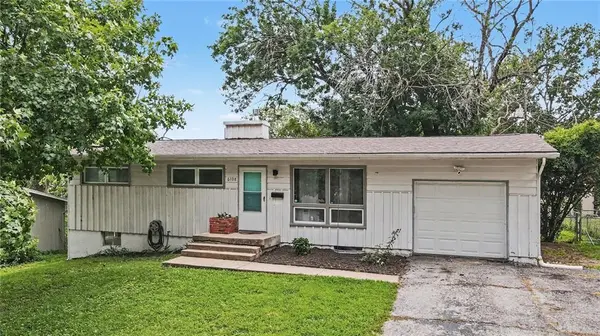 6108 N Howard AVE,  Gladstone,  MO 64118