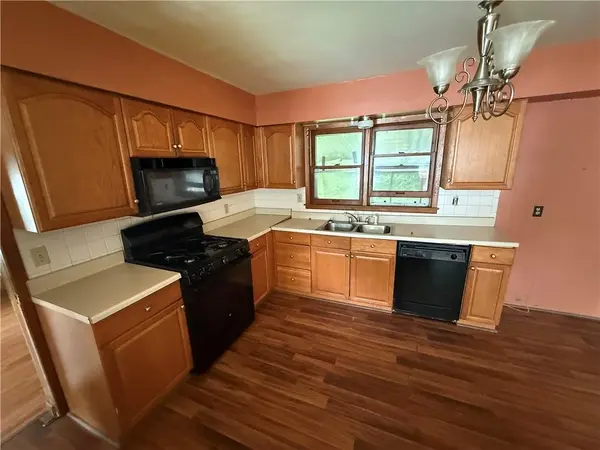 107 Berton RD, Excelsior Springs, MO 64024
