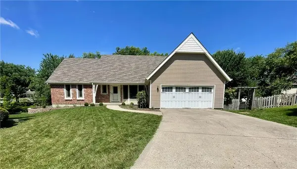 6334 W 108th ST, Overland Park, KS 66211