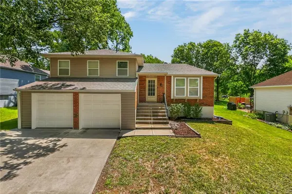 13011 S Trenton ST, Olathe, KS 66062