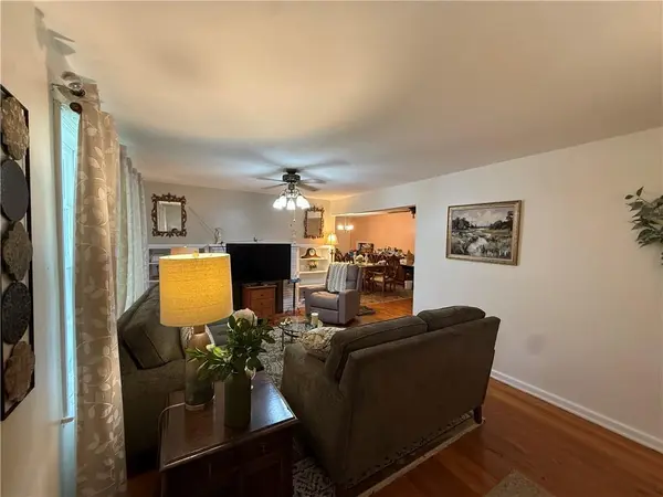 5904 E 133rd ST, Grandview, MO 64030