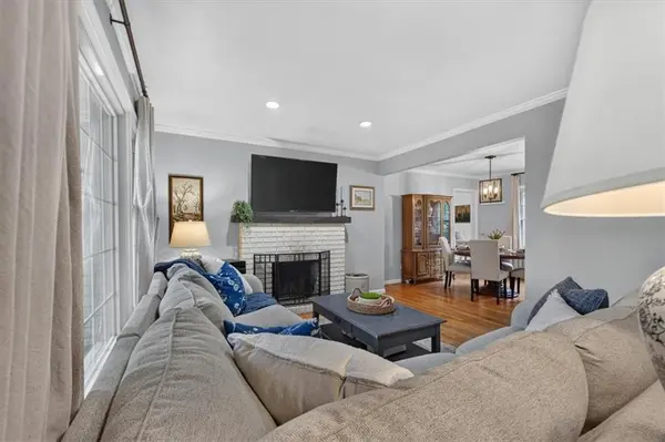 3114 W 72nd TER, Prairie Village, KS 66208