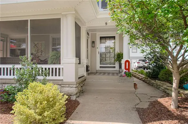 9 W 57th ST, Kansas City, MO 64113