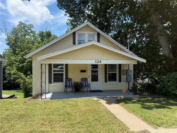 124 Riverside DR, Jefferson City, MO 65101