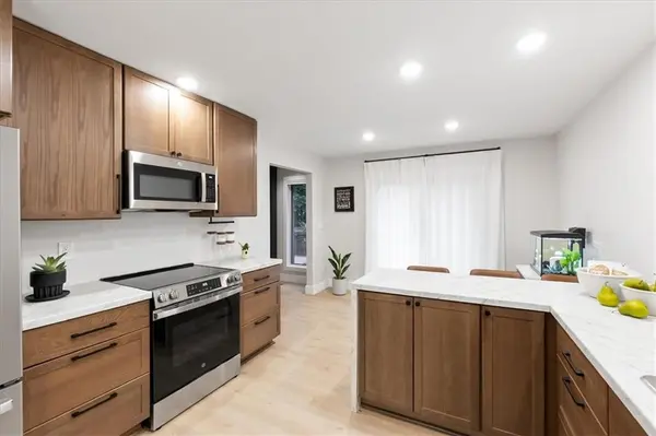 6401 N Park AVE, Kansas City, MO 64118