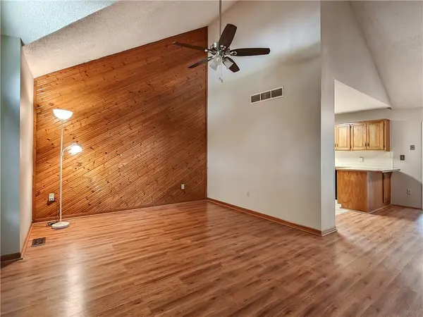 1225 E 125th ST, Olathe, KS 66061