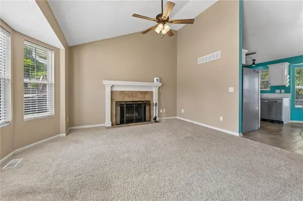 1867 Quail Ridge DR, Liberty, MO 64068