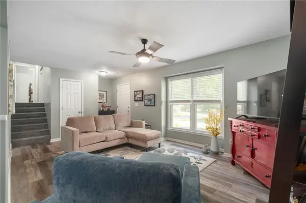 12919 W 100th ST, Lenexa, KS 66215