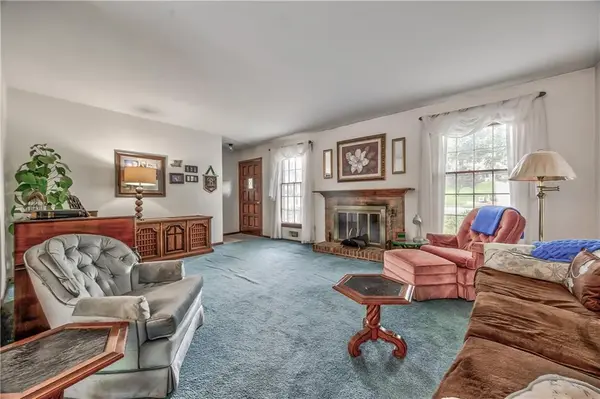 10101 W 67 ST, Merriam, KS 66203