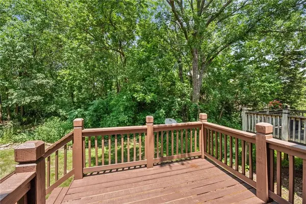 13748 Grove AVE, Bonner Springs, KS 66012