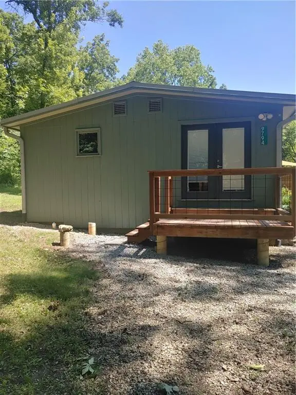 9794 GLENWOOD DR, Ozawkie, KS 66070