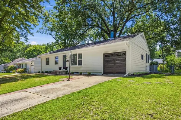 6101 W 76th ST, Prairie Village, KS 66208