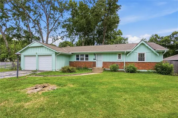 9307 Craig DR,  Overland Park,  KS 66212