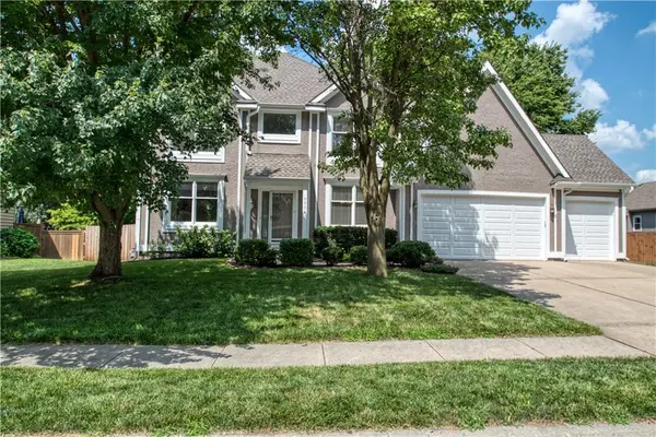 7704 N Shannon AVE, Kansas City, MO 64152