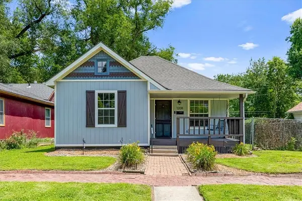 1208 New Jersey ST, Lawrence, KS 66044