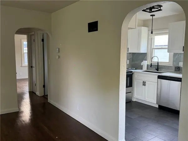 1000 W 27th ST, Independence, MO 64052